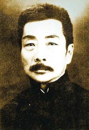 娱乐吃瓜酱鲁迅长胖