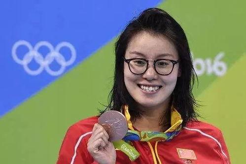 娱乐圈吃瓜播报,揭秘明星幕后真相,吃瓜播报来袭!